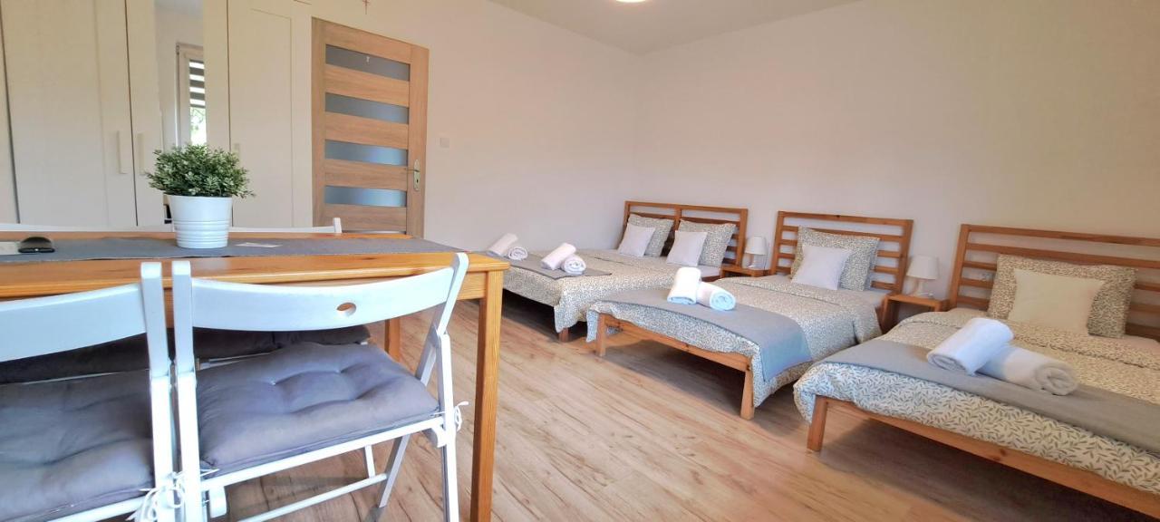 Pokoje I Apartamenty Na Szkolnej Zator Kültér fotó